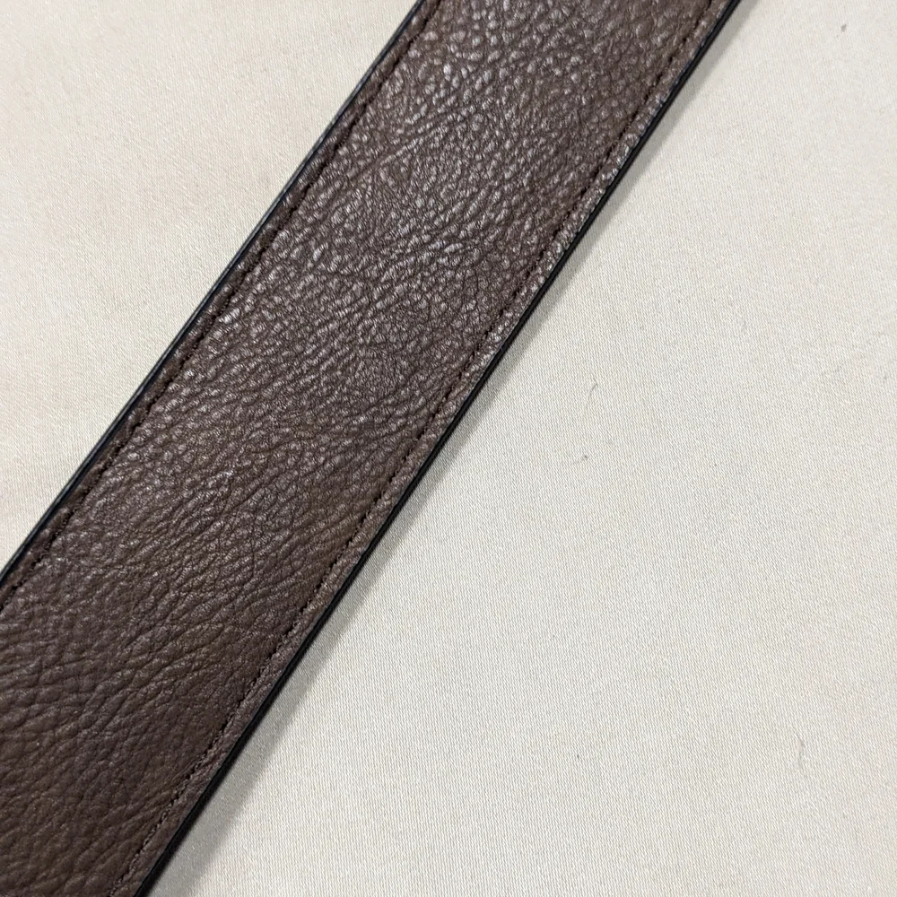Columbia Reversible Black/Brown Syntheic Leather Belt - Size Medium